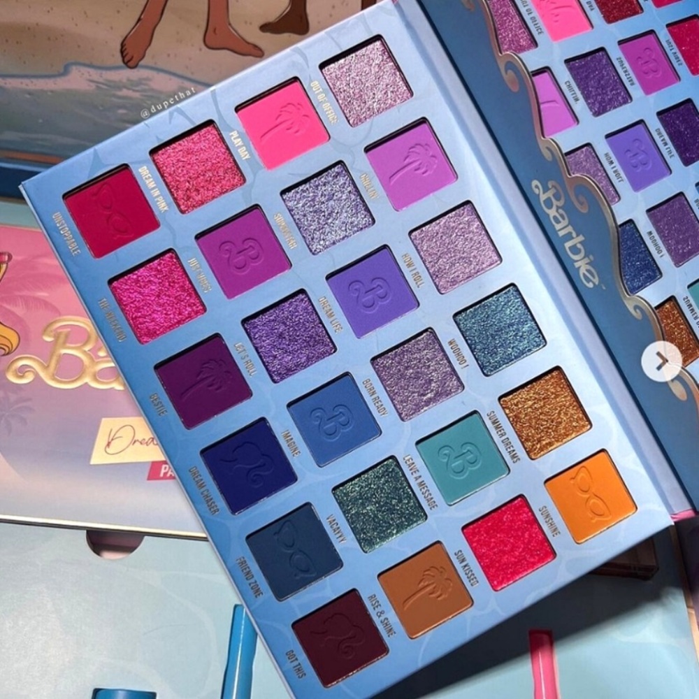 Barbie X Glamlite Eyeshadow Palette 💕 Brand New - Picture 2 of 8